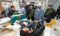 خادمان مسجد مقدس جمکران از بیماران بیمارستان نقوی کاشان عیادت کردند